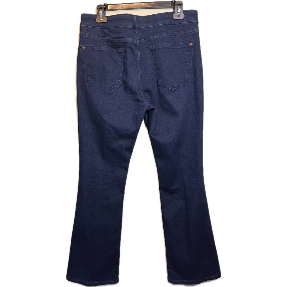 Pilcro - Anthropologie - The Icon - Flare Mid Rise Jean - Picture 5 of 6